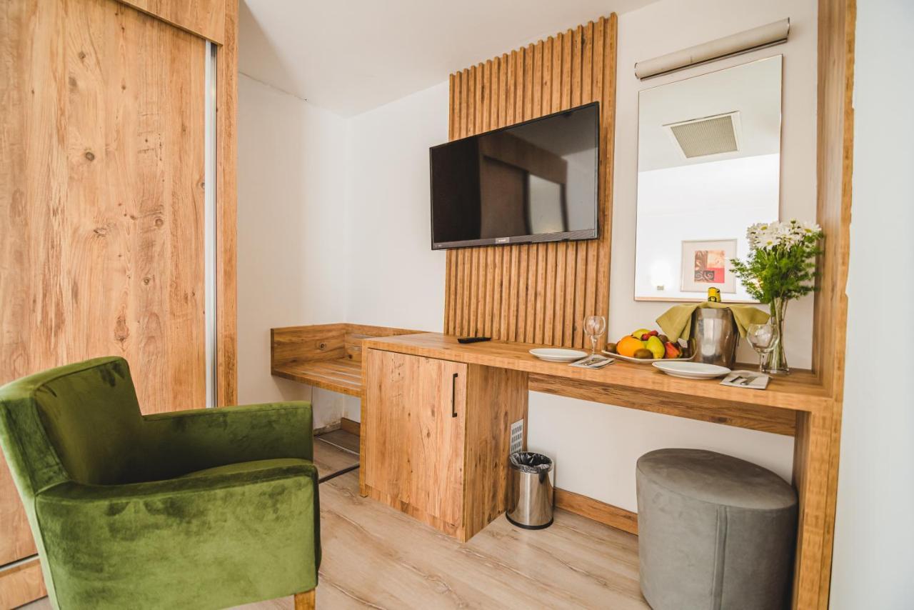 Uptown Bueyuek Anadolu Girne Hotel Zewnętrze zdjęcie