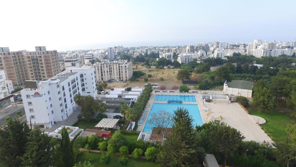 Uptown Bueyuek Anadolu Girne Hotel Zewnętrze zdjęcie