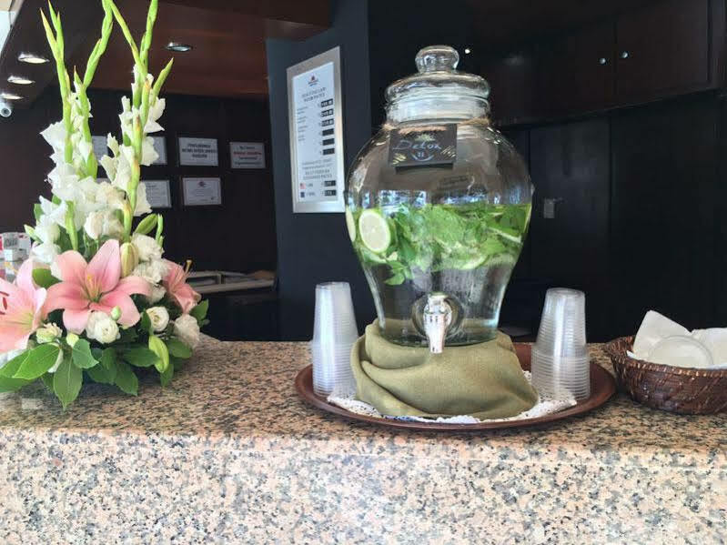 Uptown Bueyuek Anadolu Girne Hotel Zewnętrze zdjęcie